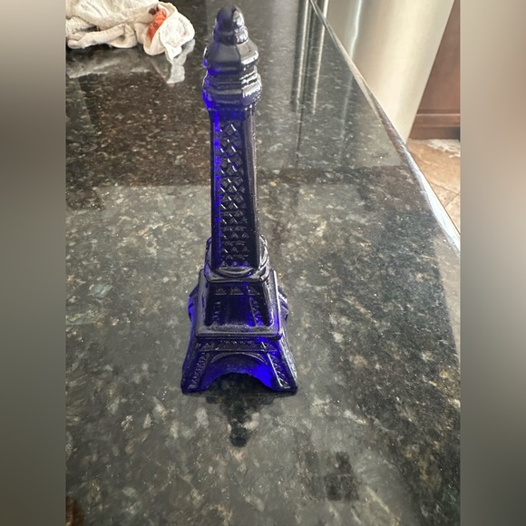 Eiffel Tower blue glass figurine/ornament - Picture 2 of 14